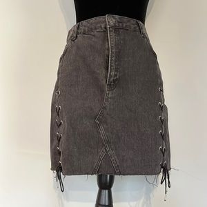 Top shop lace up side slit denim skirt. Tall collection